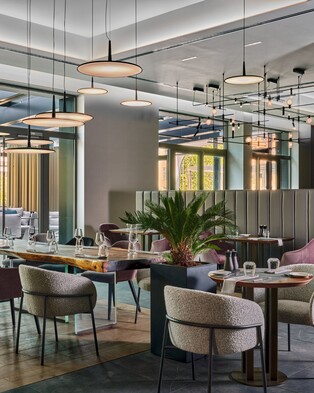 A PRIORI Restaurant & Garden