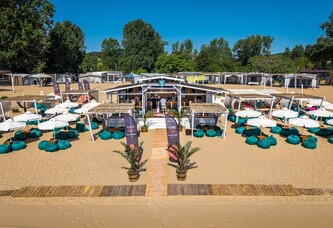 KAK TAKA Beach Bar